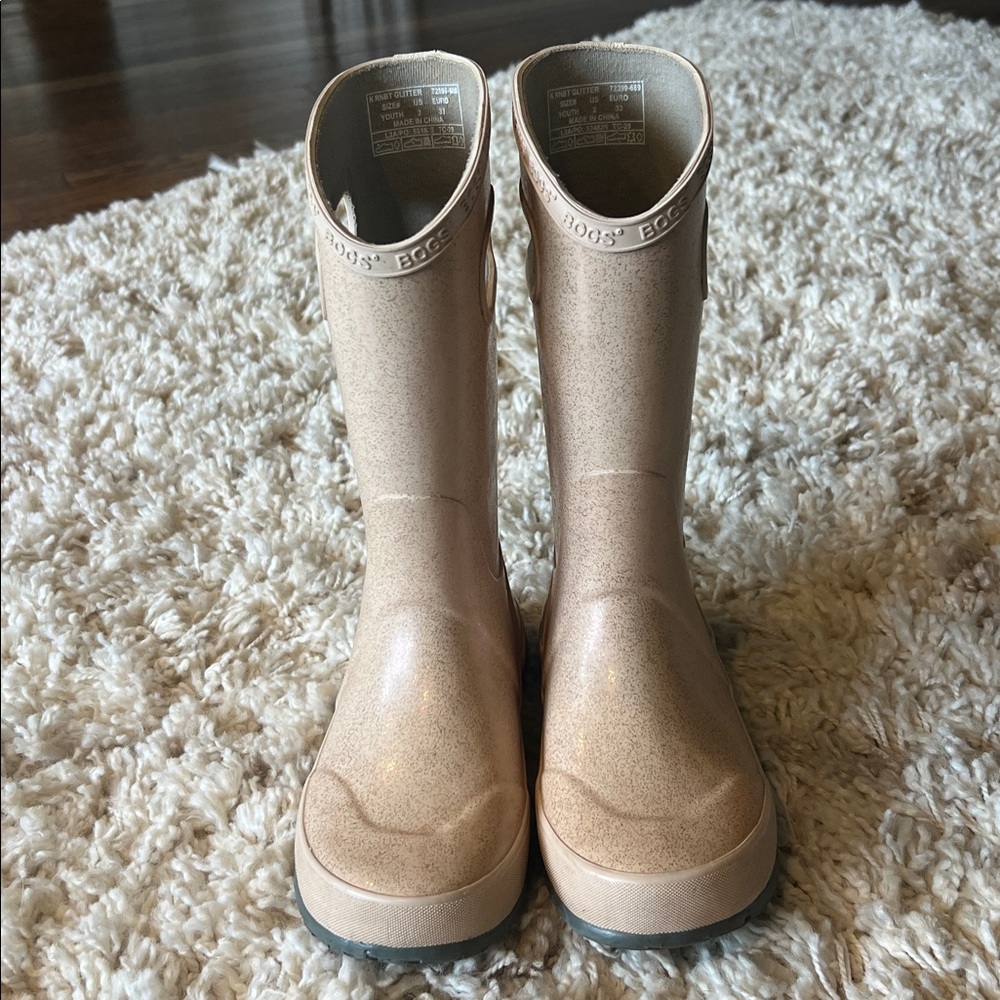 Bogs Light Pink/Peach Rain Boots with gold glitter, size 2 kids